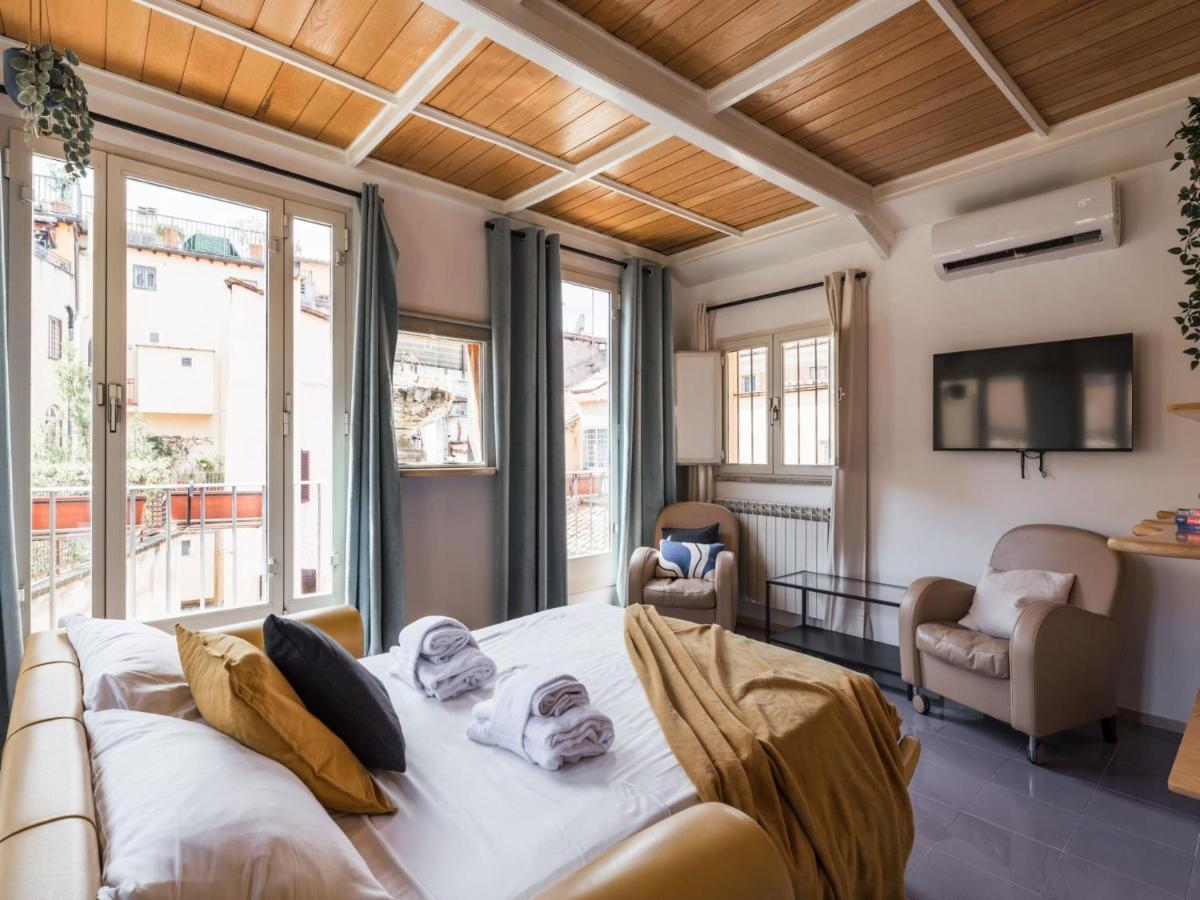The Best Rent - Two-Bedroom Apartment With Terrace Near Trevi Fountain Roma Eksteriør bilde