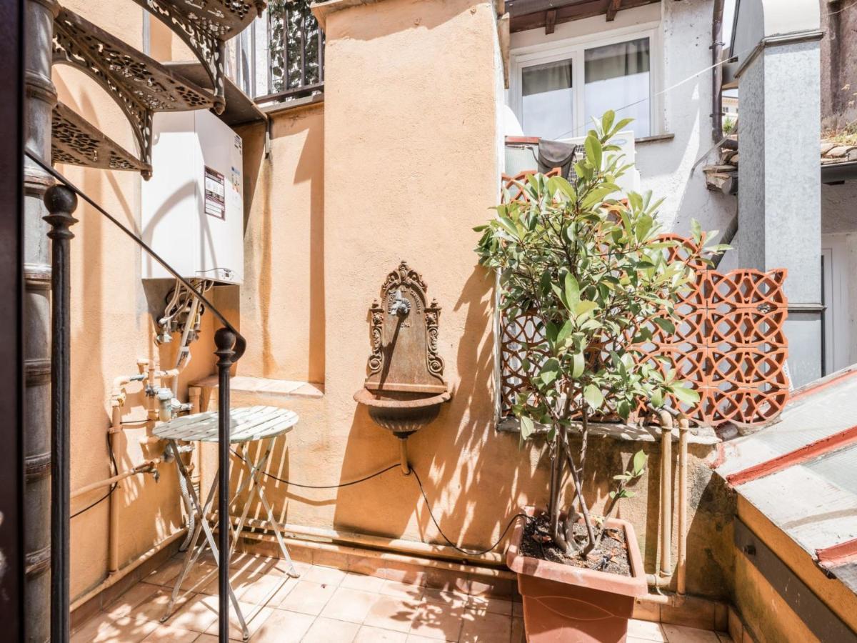 The Best Rent - Two-Bedroom Apartment With Terrace Near Trevi Fountain Roma Eksteriør bilde