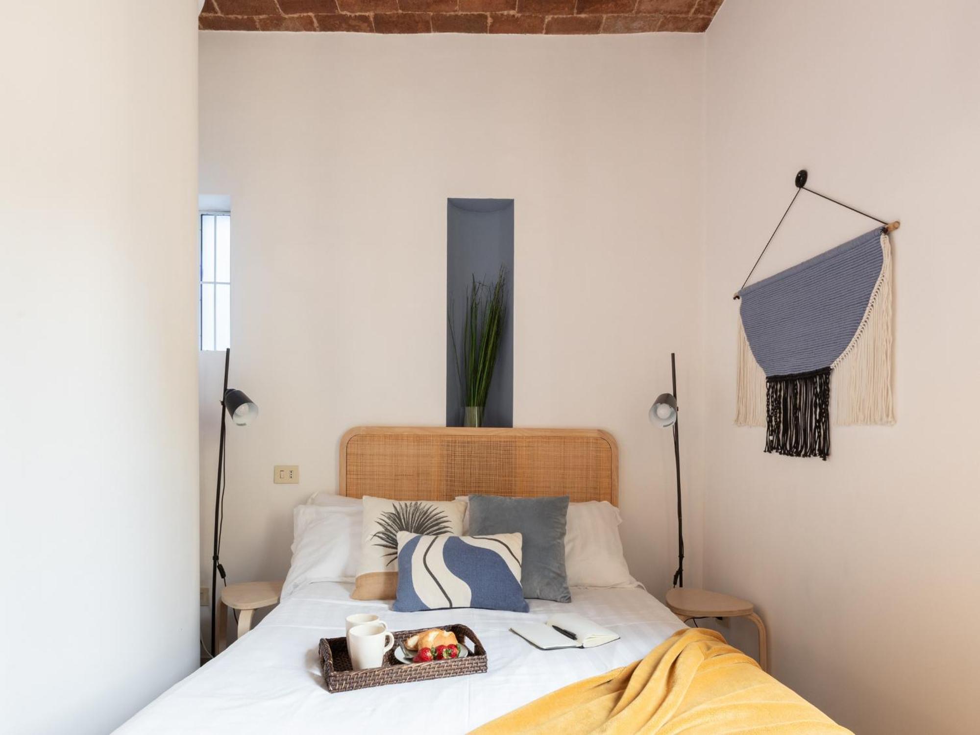 The Best Rent - Two-Bedroom Apartment With Terrace Near Trevi Fountain Roma Eksteriør bilde